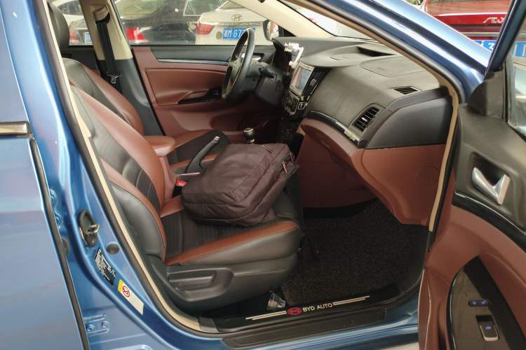 Used BYD Surui 2015 Revised Version 1.5L Manual Luxury Edition