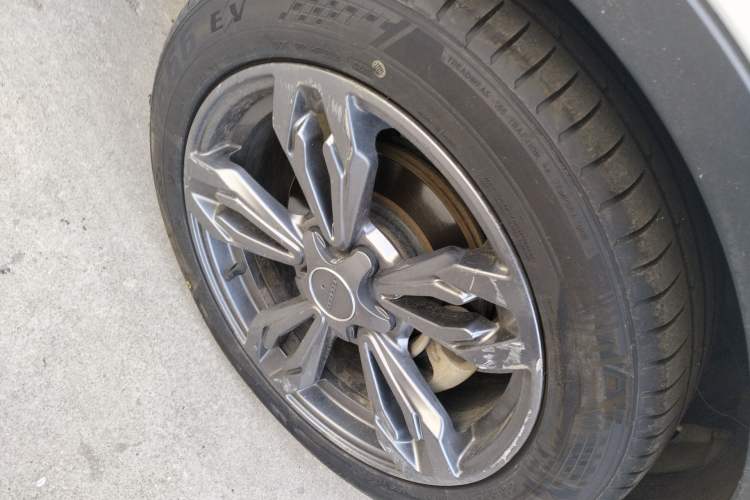 Used Leopaard CS9 2017 1.5L Manual Fashion Model Right Front Wheel Hub