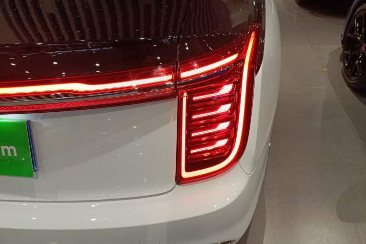 Used Hongqi H9 2020 2.0T Smart Connect Flagship Edition Right Rear Taillight