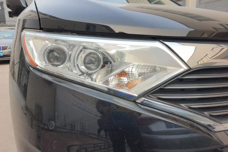 Used Nissan Quest 2015 3.5L SL
