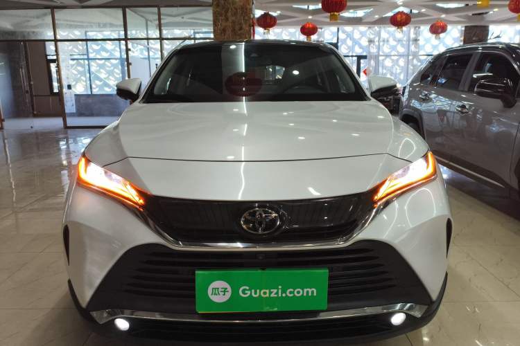 Used Toyota Harrier 2023 2.0L CVT Two-Wheel Drive Deluxe Edition
