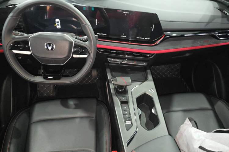 Used CHANGAN X5 PLUS 2024 1.5T DCT ZhiZun Version Interior 2