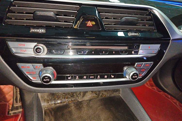 Used BMW 5 Series 2019 530Li Leading Model M Sport Package
