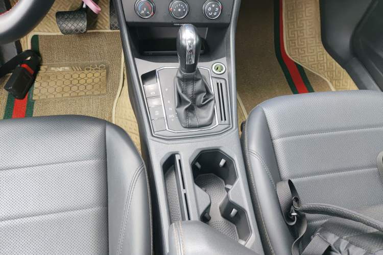 Used Volkswagen Lavida 2021 1.5L Automatic Comfort Edition
