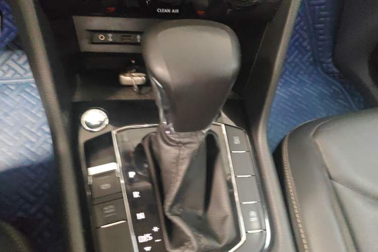 Used Volkswagen Tiguan L 2018 330TSI Automatic Two-Wheel Drive Luxury Edition