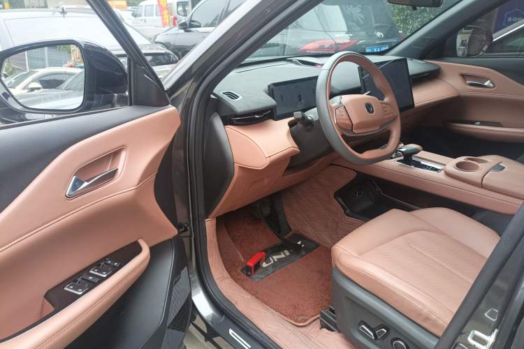 Used CHANGAN UNI-Z 2025 1.5T Premium Edition