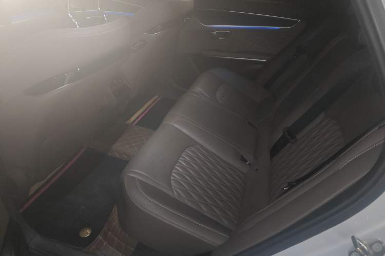 Used BYD Han 2024 DM-i Glory Edition 121KM Prestige Model
