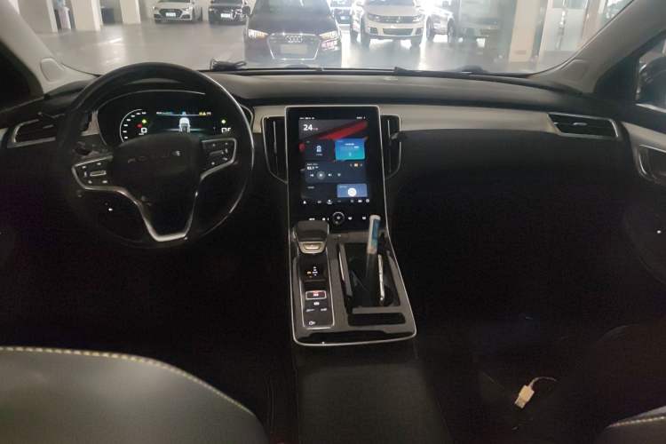 Used Roewe i6 MAX 2020 300TGI Automatic "Swell Cool Smart Drive" Edition
