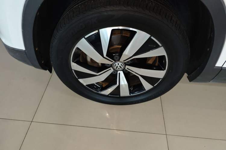 Used Volkswagen Tayron 2019 330TSI Two-Wheel Drive Luxury Model China VI Standard