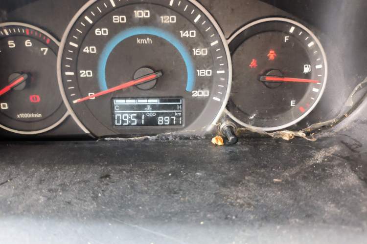 Used Wuling Rongguang V 2018 1.5L Standard Version
