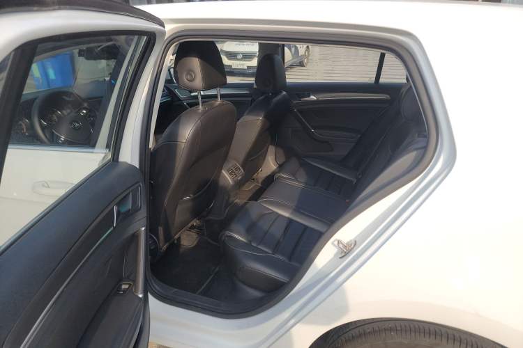 Used Volkswagen Golf 2016 230TSI Automatic Luxury Version