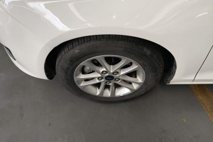 Used Ford Escort 2019 Revised 1.5L Automatic ZhiXiang Version China VI Standard Exterior 4