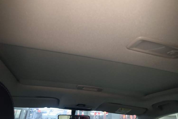 Used Geely Auto Emgrand 2023 4th Generation Champion Edition 1.5L CVT Prestige Model Headliner