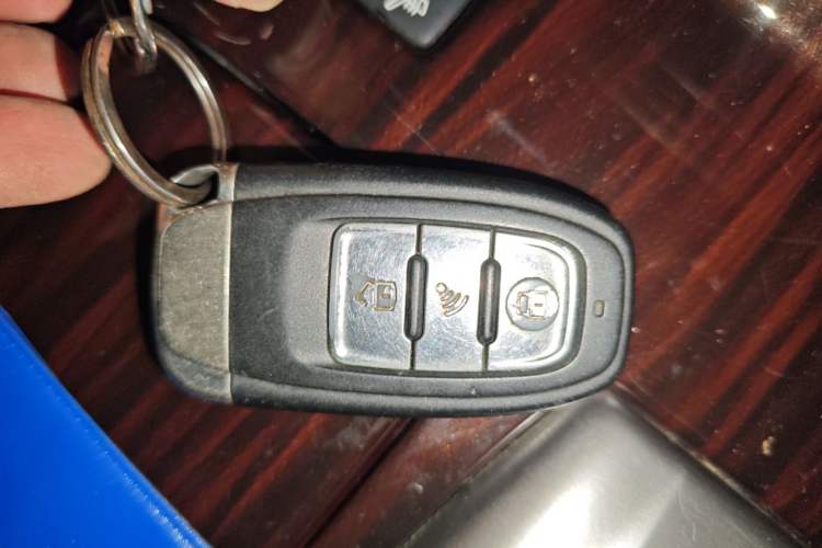 Used Toyota Reiz 2012 2.5V Fengdu Elite Stylish Edition Vehicle Key