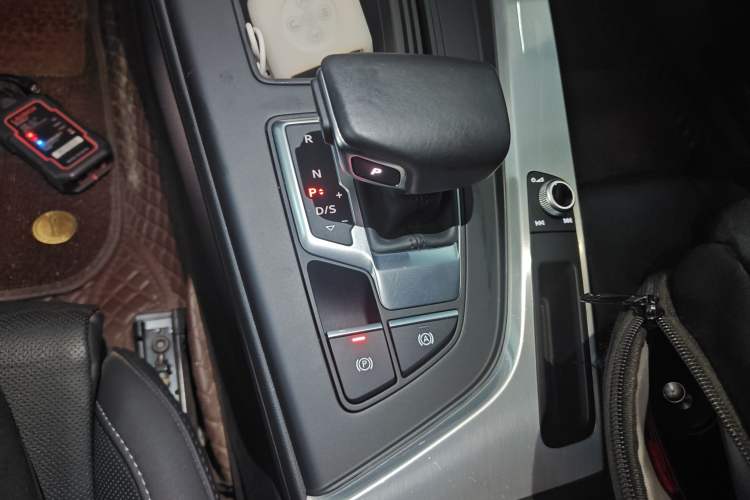 Used Audi A4L 2020 40 TFSI Fashion Dynamic Model