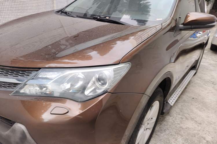 Used Toyota RAV4 2013 2.5L Automatic 4x4 Elite Edition Left Front Headlight