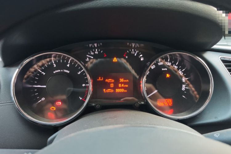 Used Peugeot 3008 2015 2.0L Manual Classic Edition
