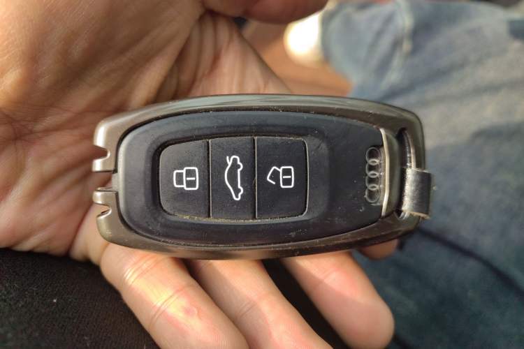 Used Audi A6L 2018 30th Anniversary Edition 35 TFSI Fashion Model
