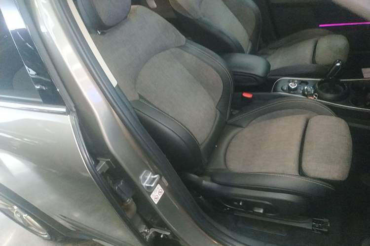 Used MINI Countryman 2019 1.5T COOPER ALL4 Classic Weekend Travel Edition
