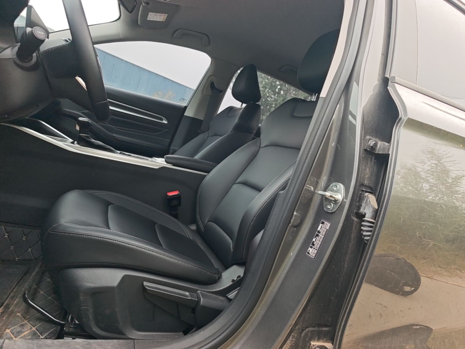 Geely Auto Emgrand 2025 4th Generation 1.5L CVT Longteng Edition — снимка 17