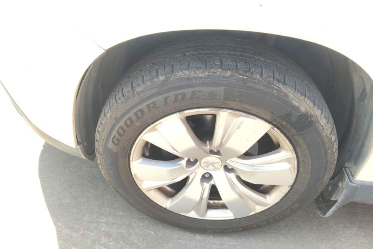 Used Peugeot 2008 2014 1.6L Automatic Fashion Edition
