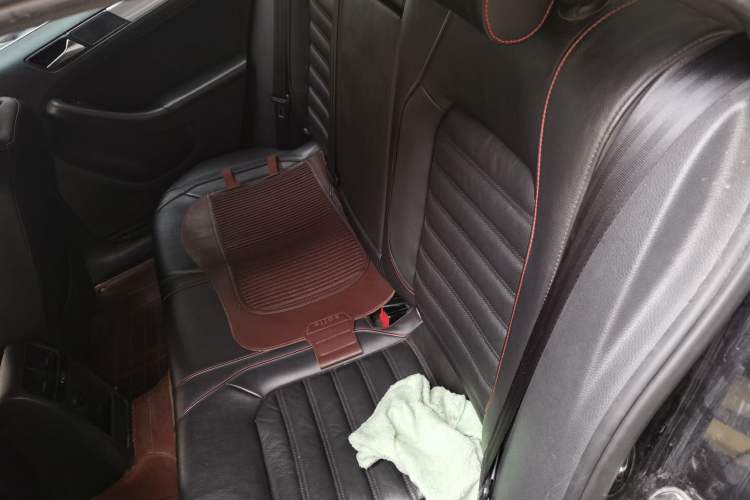 Used Volkswagen Sagitar 2013 2.0 TSI GLI Left Rear Seat