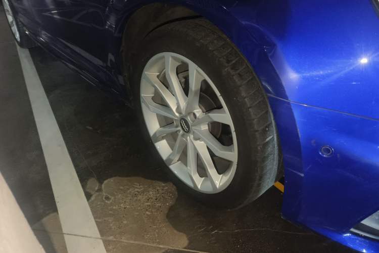 Used Audi A4L 2019 40 TFSI Fashion Edition China VI Emission Standard