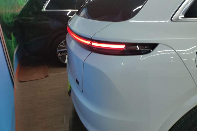 Used Li Auto L7 2023 Air model
