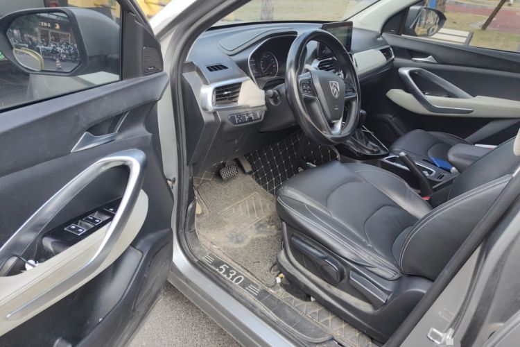 Used Baojun 530 2019 1.5T CVT Luxury Model 7 Seats China V Emission Standard
