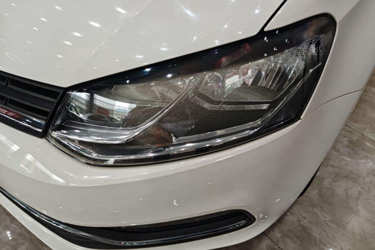 Used Volkswagen Polo 2016 1.6L Automatic Comfort Model Left Front Headlight