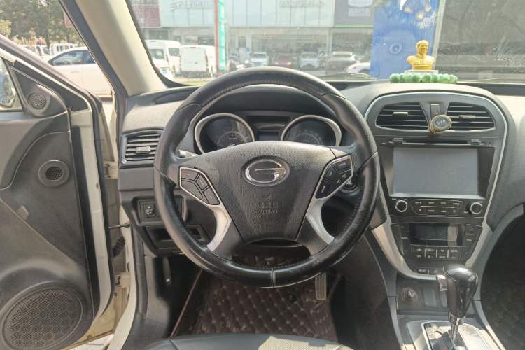 Used GAC Trumpchi GS5 2013 1.8T Automatic Two-Wheel Drive Luxury Edition