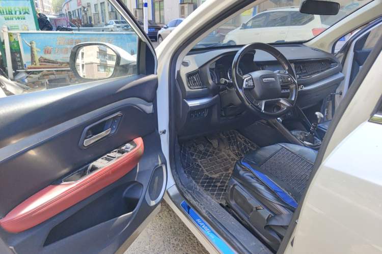 Used Haval H2s 2018 Blue Label 1.5T Manual Elite Model Driver Seat