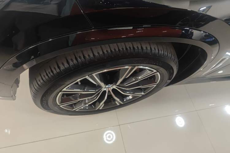 Used BMW X5 2022 Restyled xDrive 30Li Luxury Version M Sport Package
