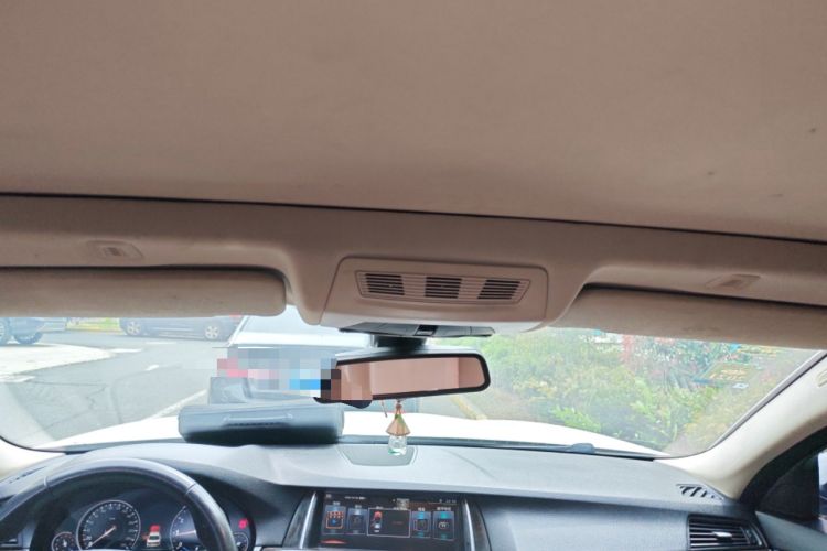 Used BMW 5 Series 2017 525Li Leading Model Headliner