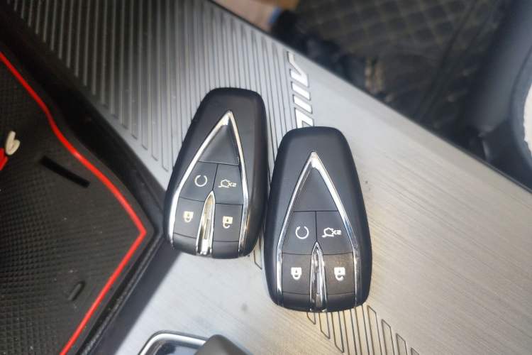 Used Oshan Z6 2023 Blue Whale 1.5T DCT Smart Edition
