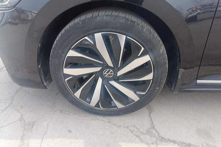 Used Volkswagen Passat 2022 330TSI Starry Luxury Edition – Exclusive Special Edition