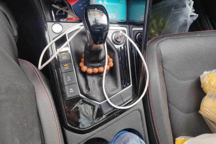 Used Volkswagen Tayron 2022 280TSI Two-Wheel Drive Luxury Smart Connectivity Version Gear Lever