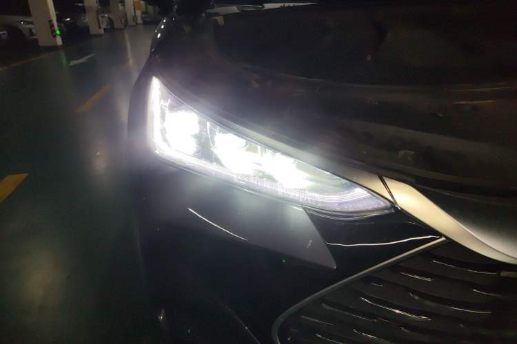 Used BYD Tang New Energy 2024 DM-i Glory Edition 112KM Prestige Model
