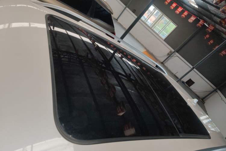 Used Roewe RX5 MAX 2019 300TGI Automatic 4G Connect Luxury Edition Roof