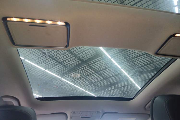 Used Mercedes-Benz C-Class 2017 Facelift C 200 L Sport Edition