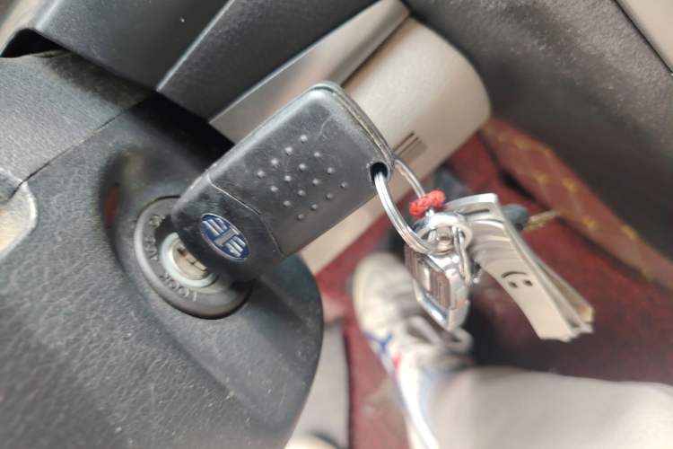 Used Bestune B50 2011 1.6L automatic with sunroof
