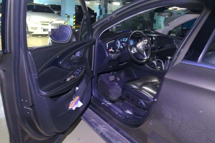 Used Buick Envision 2015 20T Two-Wheel-Drive Elite Model Driver Seat