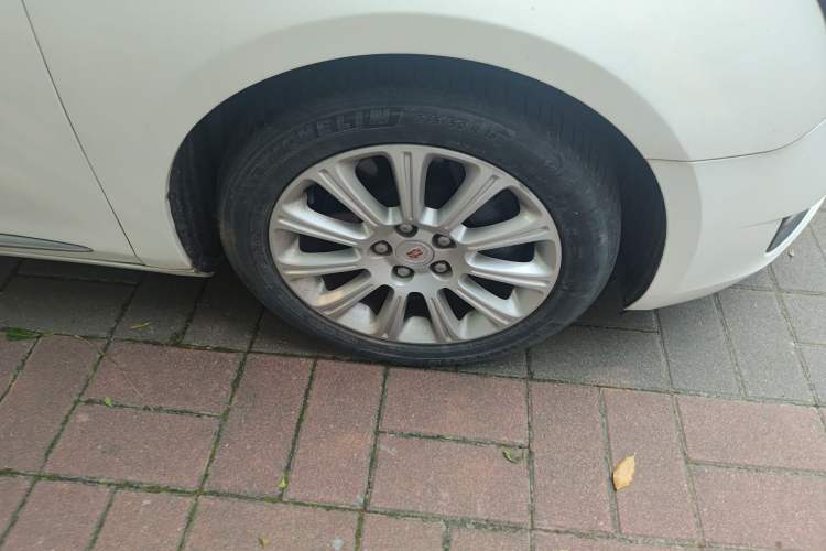 Used Cadillac XTS 2014 28T Elegant Version Right Front Wheel Hub