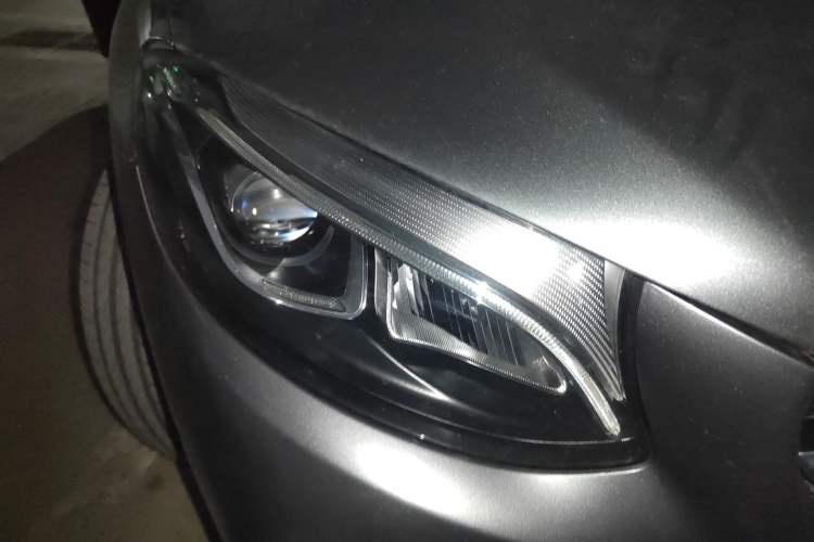 Used Mercedes-Benz GLC Coupe 2017 GLC 200 4MATIC Coupe SUV
