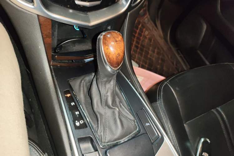 Used Cadillac SRX 2014 3.0L Leading Model