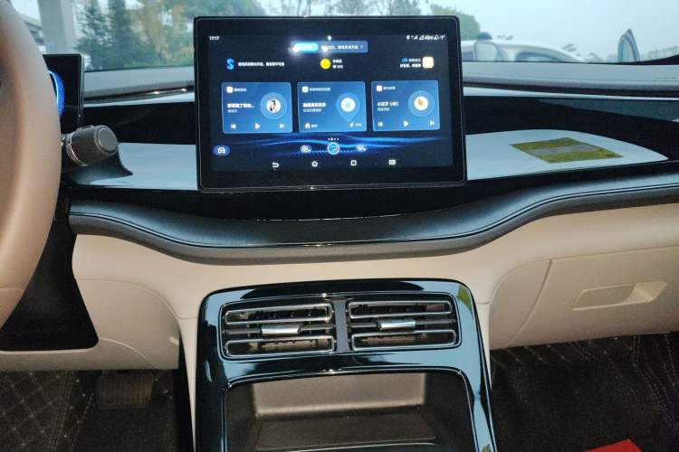 Used BYD Qin PLUS 2024 HONOR Edition DM-i 55KM Leading Model
