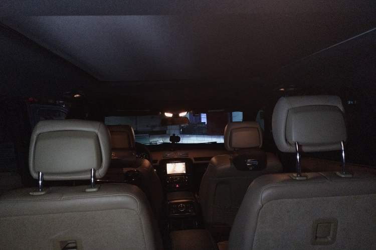 Used Mercedes-Benz R-Class 2015 R 400 4MATIC Luxury Model
