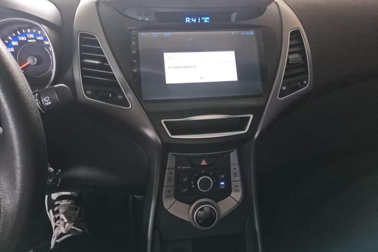 Used Hyundai Elantra (5th Generation / Langdong) 2016 1.6L Automatic Smart Version Audio And AC Panel