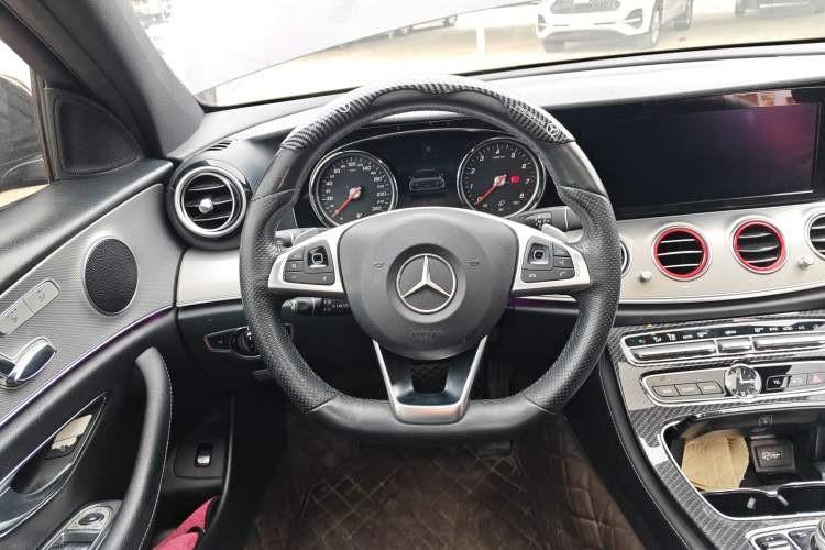 Used Mercedes-Benz E-Class 2017 E 200 Sport 4MATIC Steering Wheel
