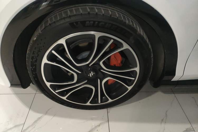 Used IM LS7 2024 90 kWh Max Elite Rear-Drive Version